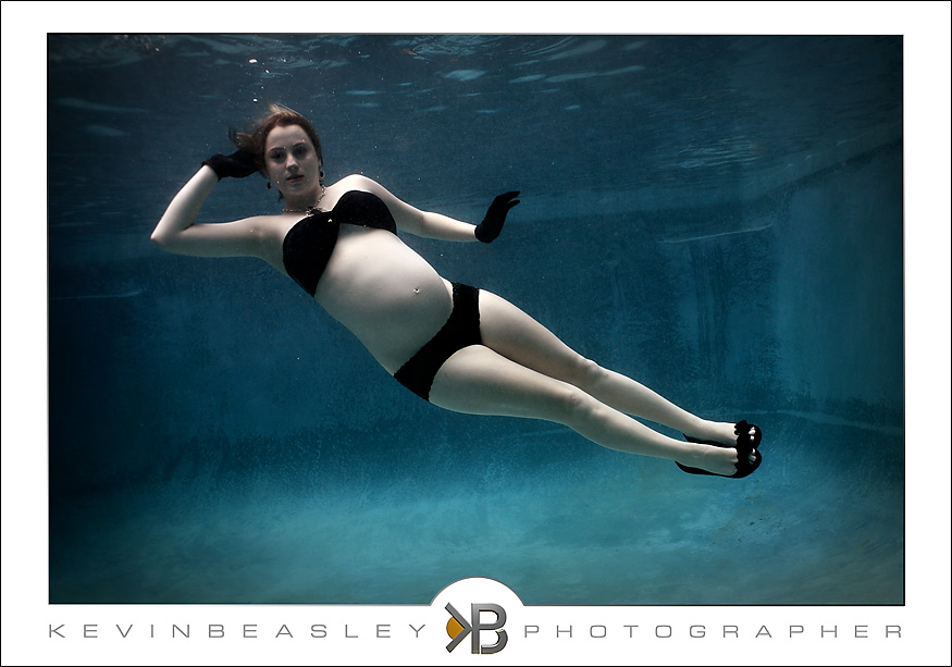 underwater-maternity,maternity-photographer,kevin-beasley,unique-maternity-photography,mommy-to-be,unconventional-maternity-pictures,amazing-maternity-pictures,the-best-maternity-pictures,maternity-poses,7864