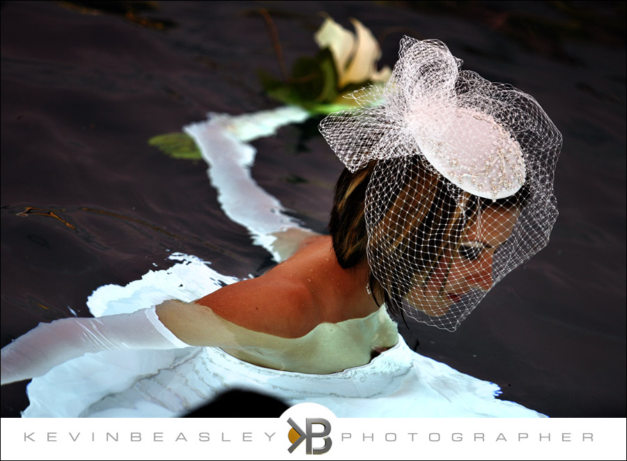 underwaterbrides,underwater,ttd,trash-the-dress,daring-brides,amazing-bridals_9532