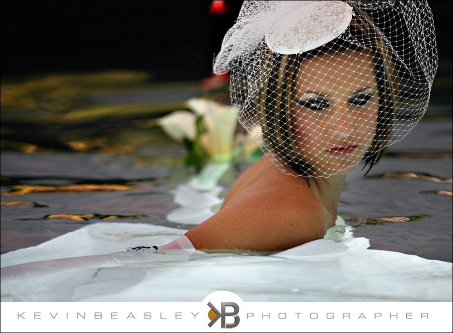 underwaterbrides,underwater,ttd,trash-the-dress,daring-brides,amazing-bridals_9539